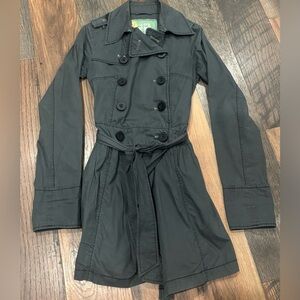 Free People Size 2 Double
Breasted Trench Coat Washed
Gray Cotton Belted Jacket